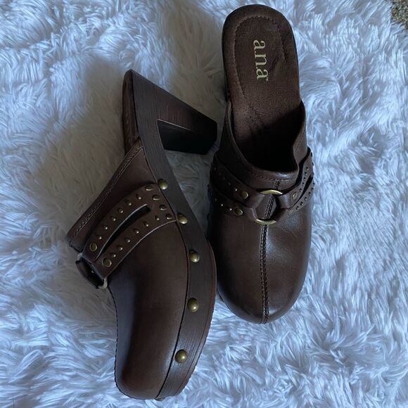 Ana Brown Leather Heeled Mule Clog Studded Shoes Size 7.5 M - Picture 4 of 11